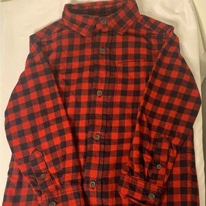 CAT&JACK plaid bottom down boys shirt size 4/5 XS.